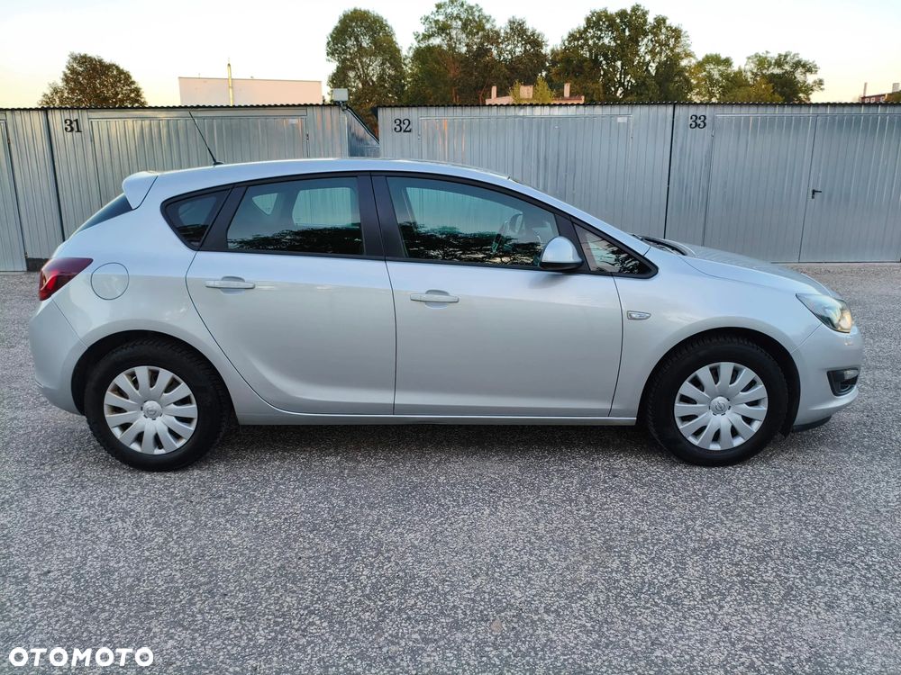 Opel Astra 1.6 CDTI Enjoy - 12
