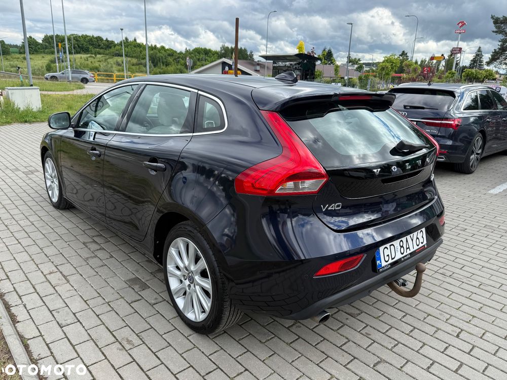 Volvo V40 D4 Summum - 3