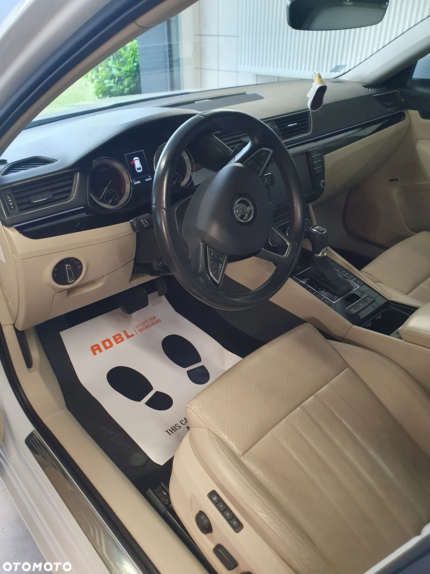Skoda Superb 2.0 TSI 4x4 L&K DSG - 6