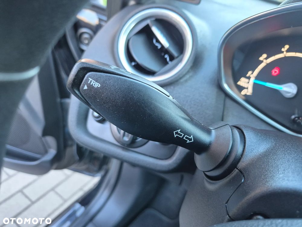 Ford Fiesta 1.25 Ambiente EU5 - 38