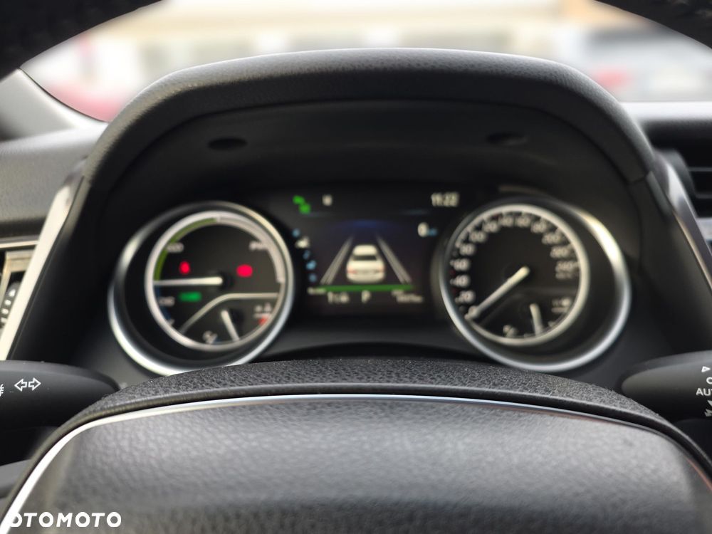 Toyota Camry 2.5 Hybrid Comfort CVT - 14