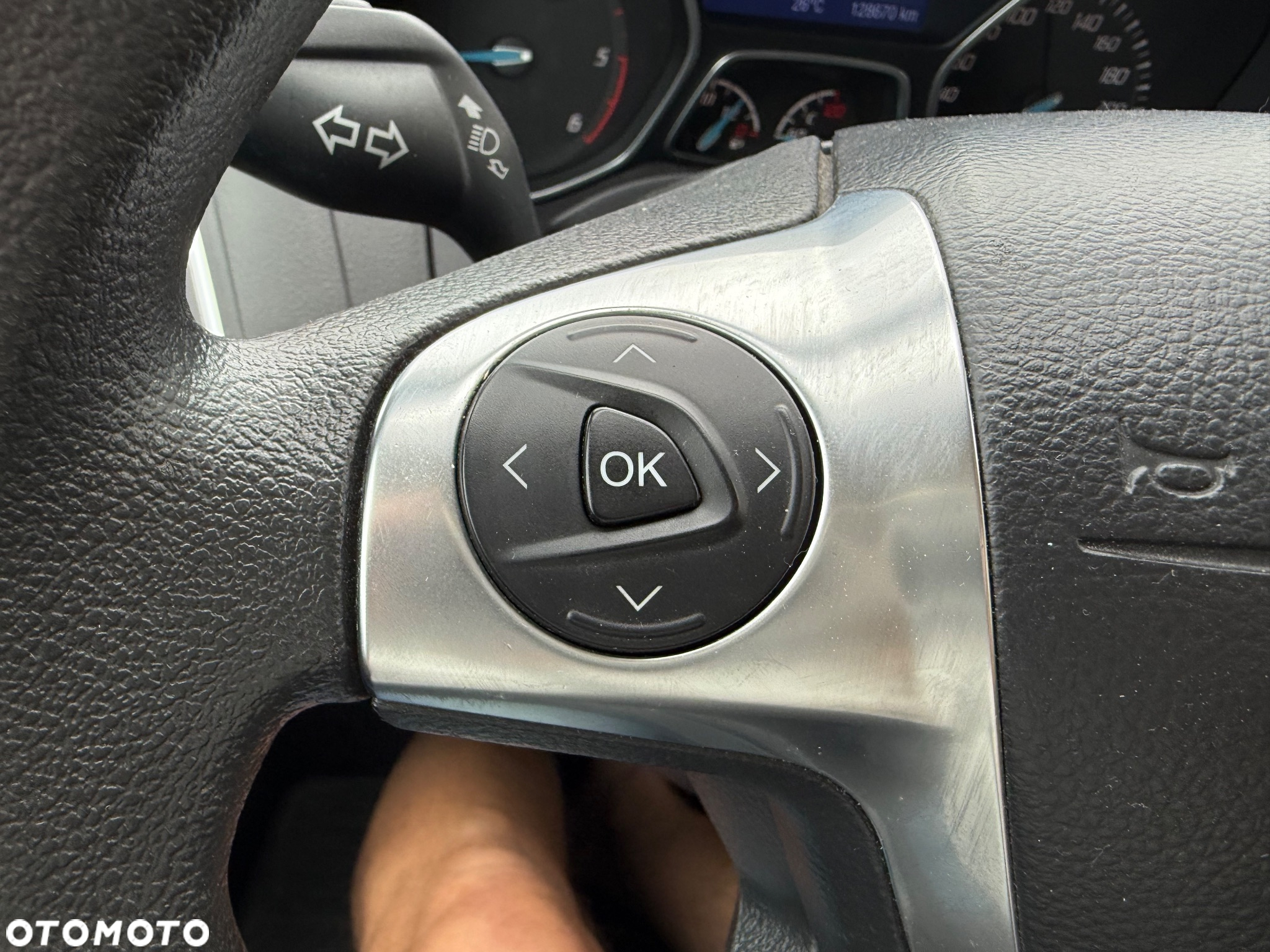 Ford Focus Turnier 1.6 TDCi DPF Start-Stopp-System SYNC Edition - 22
