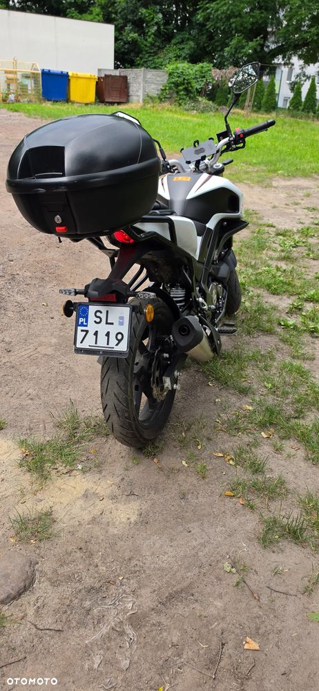 QJMOTOR SRK 125S - 3