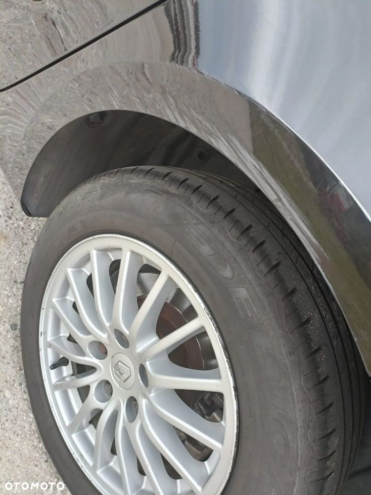 Renault Laguna 2.0 dCi Bose Edition - 9