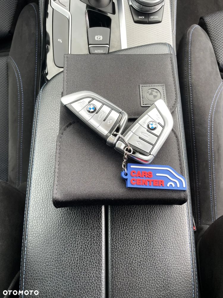 BMW Seria 5 520d xDrive - 20