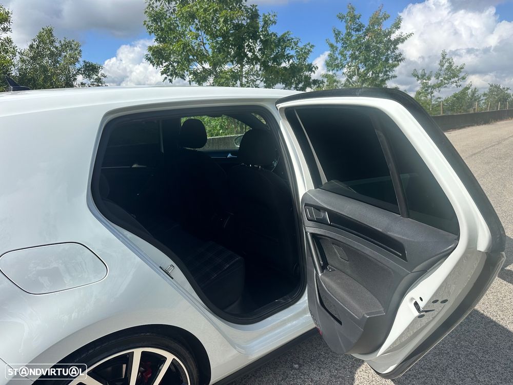VW Golf 2.0 TSi GTi DSG Performance - 15