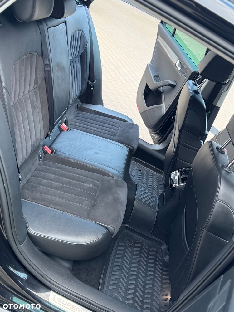 Skoda Superb 2.0 TDI Sportline DSG - 29