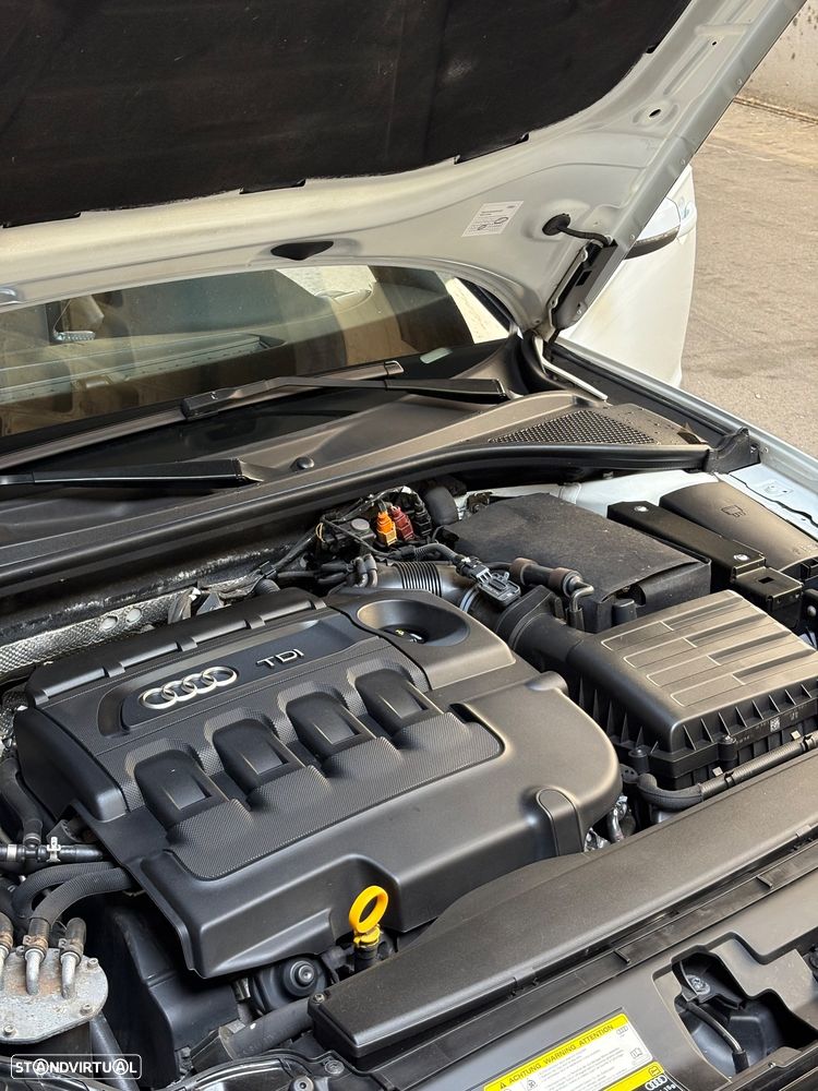 Audi A3 1.6 TDI Attraction Ultra - 13