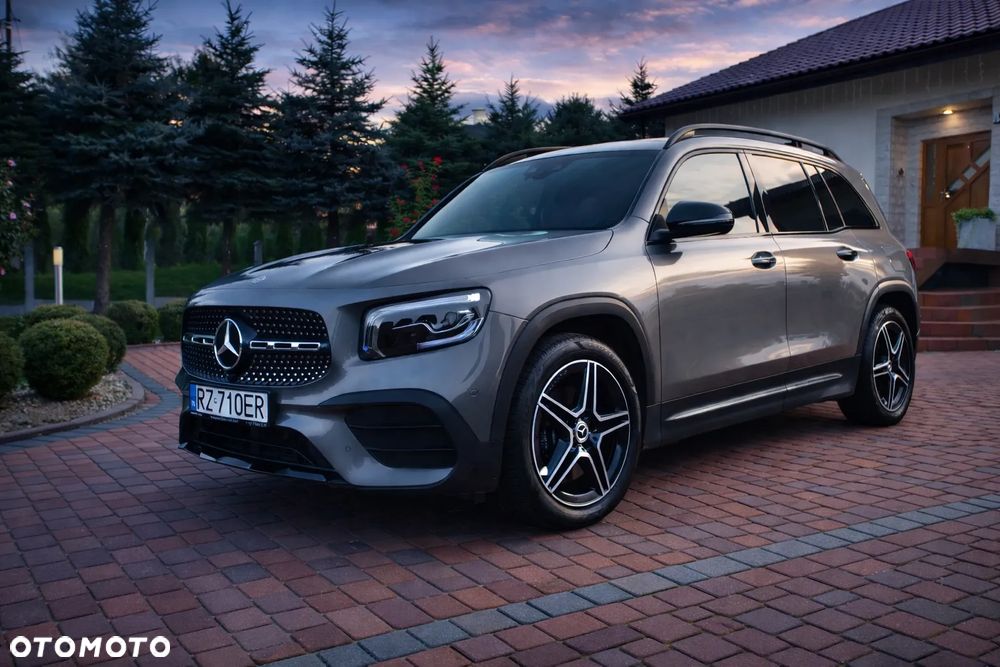Mercedes-Benz GLB 250 4-Matic AMG Line 8G-DCT - 1