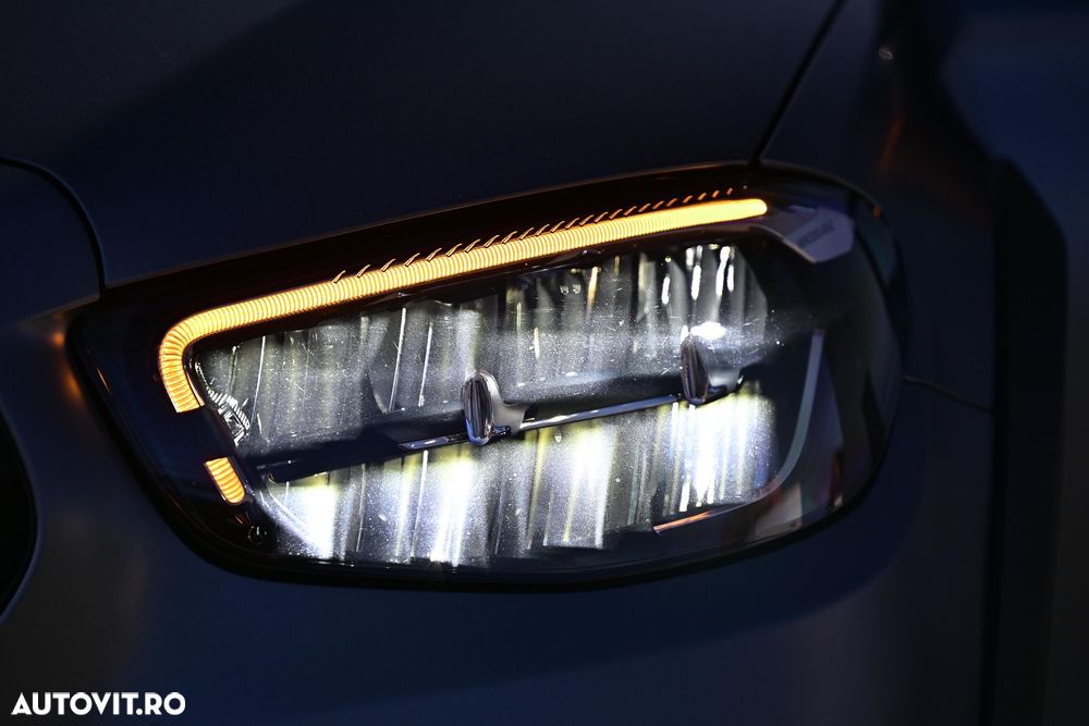 Mercedes-Benz E 450 4MATIC Aut - 39