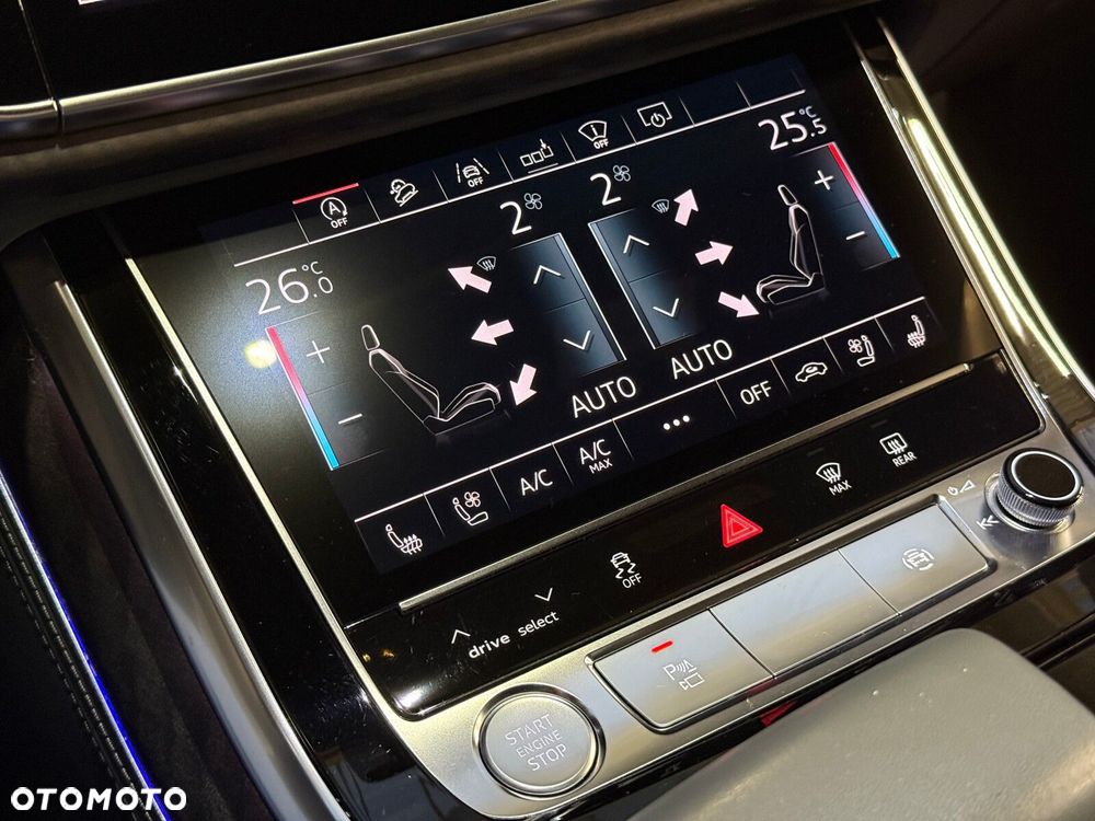 Audi Q8 - 35