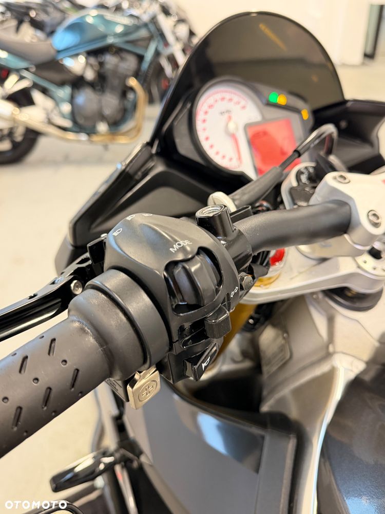 Aprilia Tuono - 21