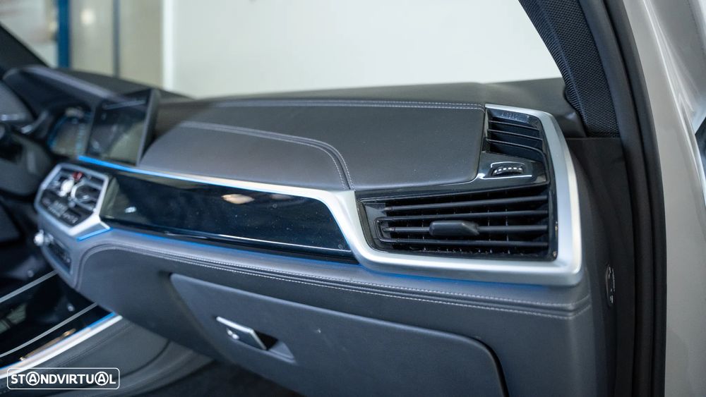 BMW X5 45 e xDrive Pack M - 8