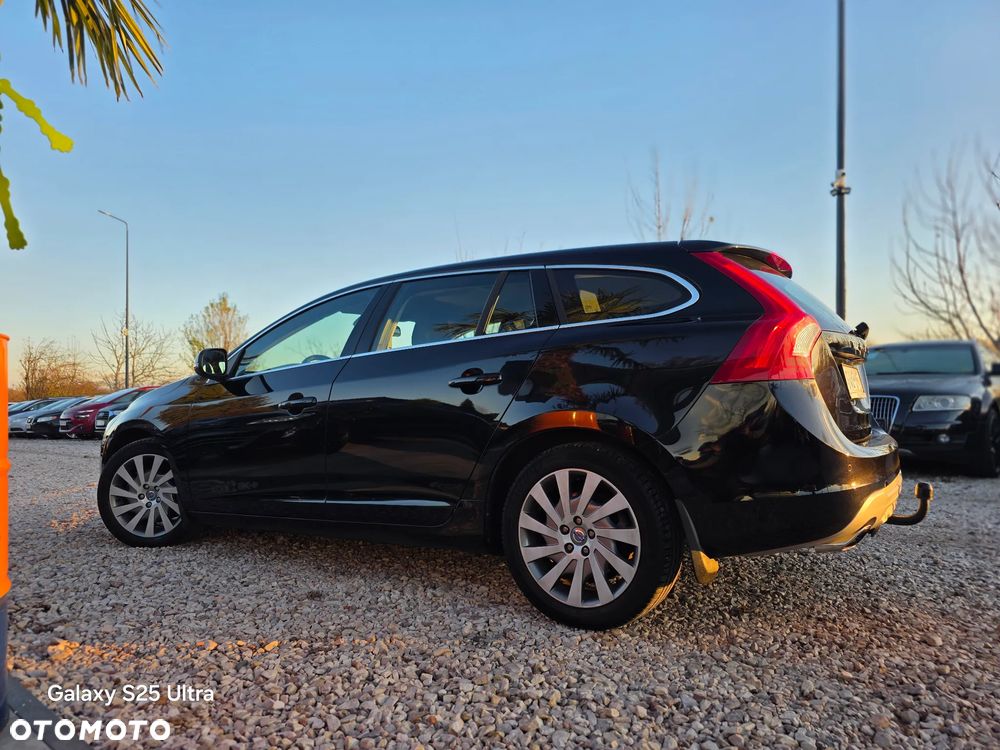 Volvo V60 D3 Momentum - 17