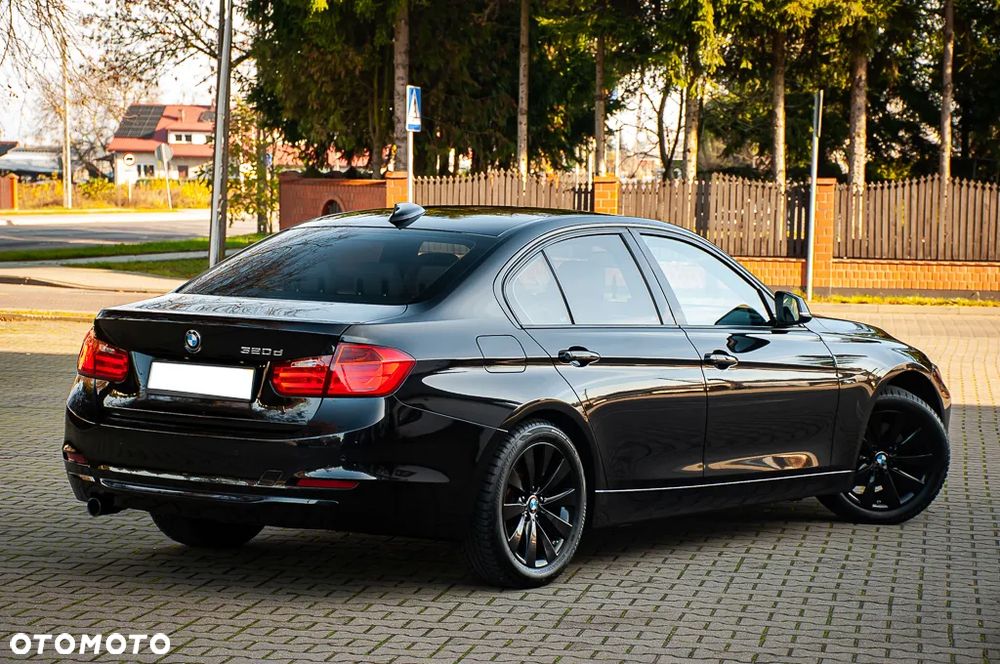 BMW Seria 3 320d M Sport Edition - 14