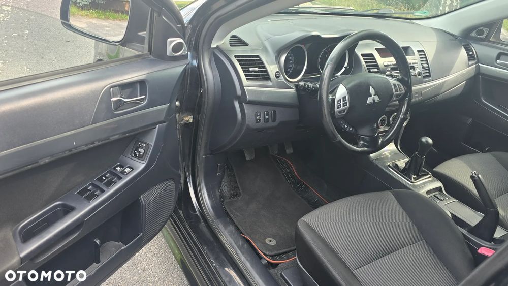 Mitsubishi Lancer 1.8 Intense - 15
