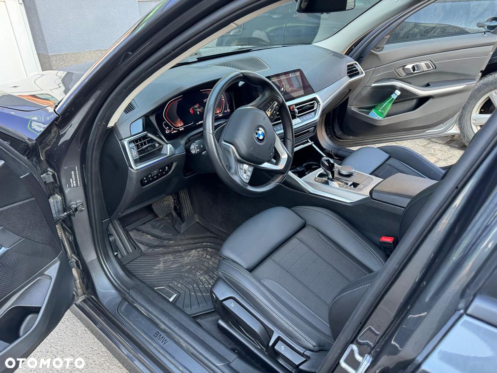 BMW Seria 3 320d xDrive mHEV - 7