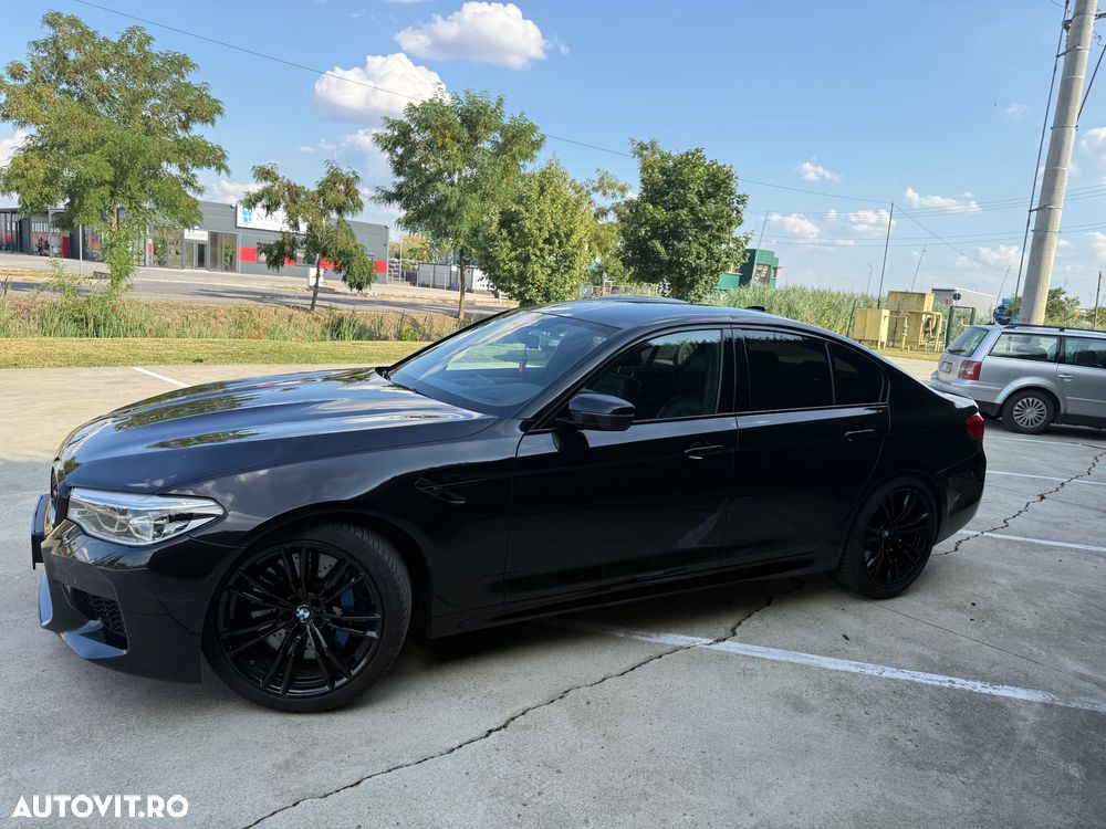 BMW M5 CS AT - 3