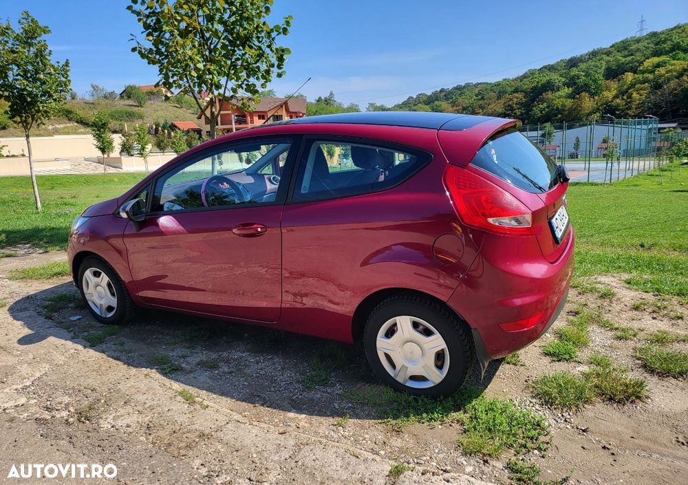 Ford Fiesta - 2