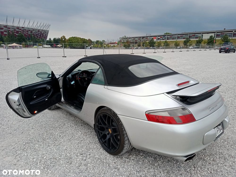 Porsche 911 Carrera 4 Cabrio - 7