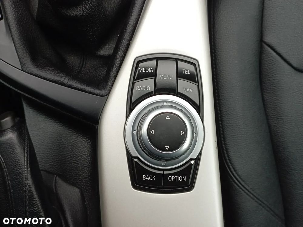 BMW Seria 1 116i - 16