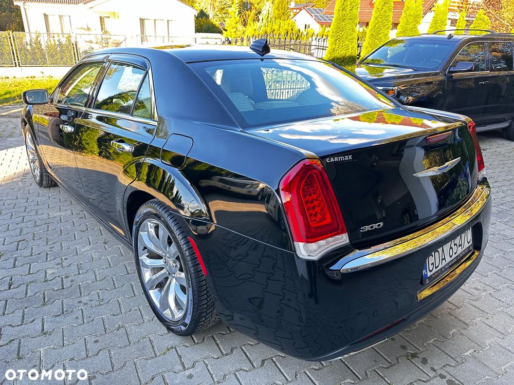 Chrysler 300C - 8