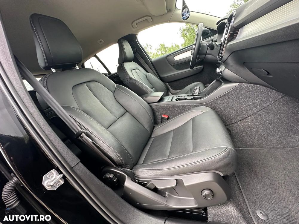 Volvo XC 40 B4 B AWD Geartronic Momentum Pro - 15