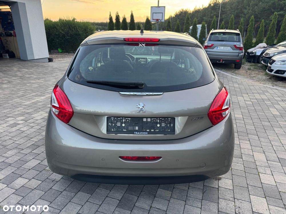 Peugeot 208 82 PureTech Style - 5
