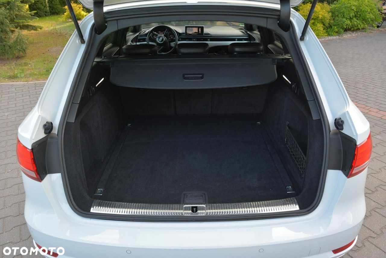 Audi A4 Avant 2.0 TDI ultra S tronic sport - 39
