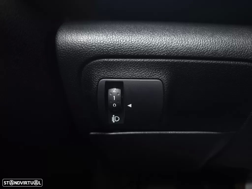 Renault Mégane Sport Tourer 1.5 Blue dCi Limited EDC - 25