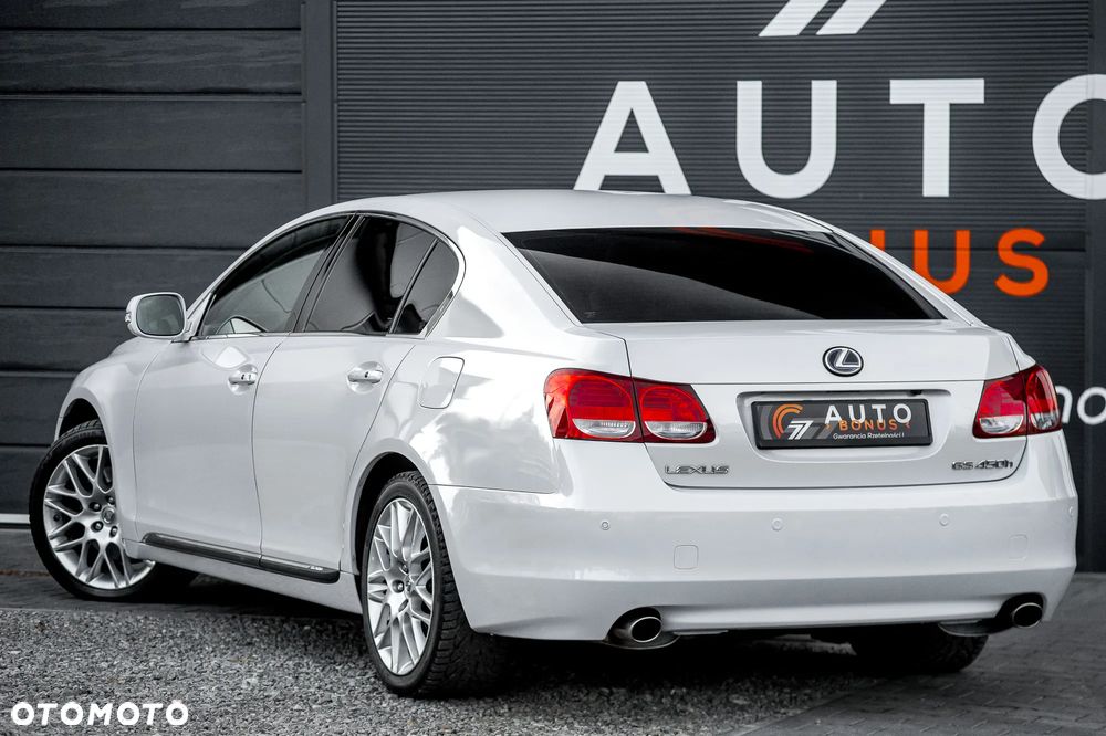 Lexus GS - 10