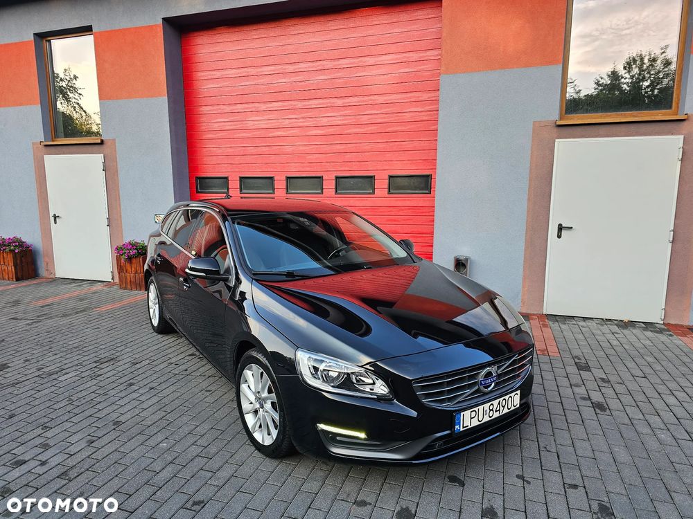 Volvo V60 D4 Drive-E Momentum - 13