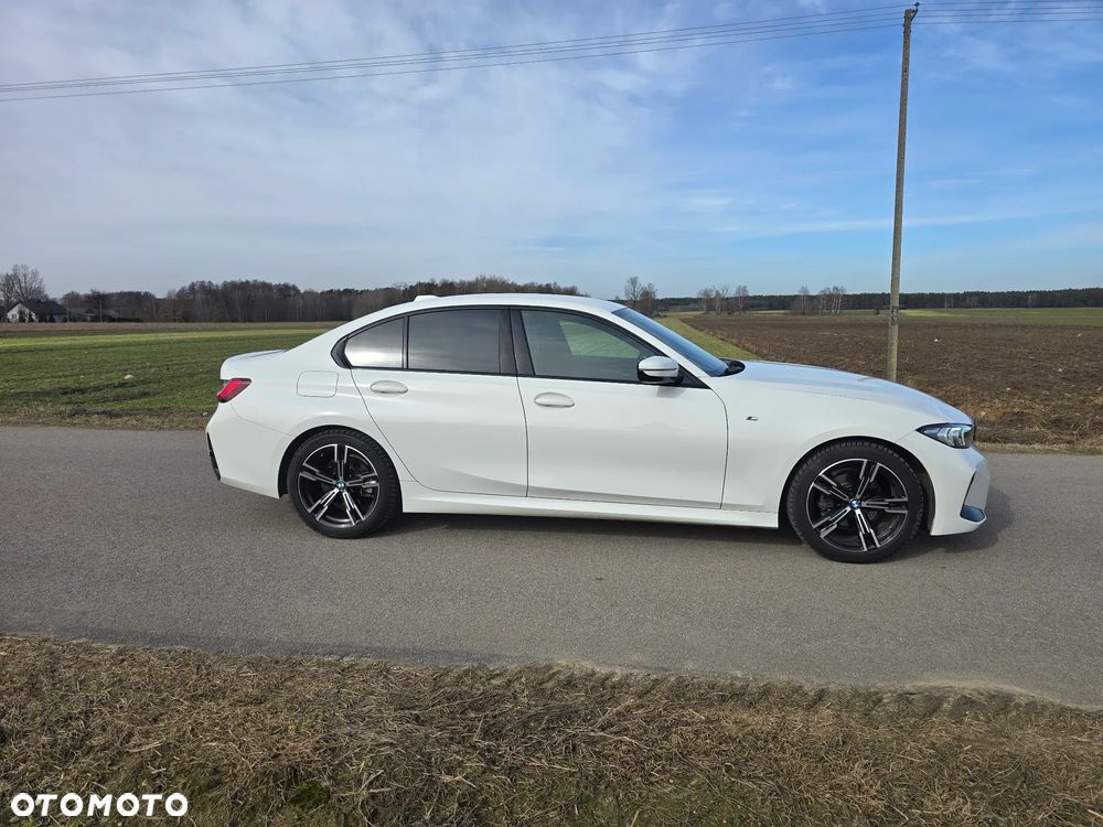 BMW Seria 3 318i M Sport - 4
