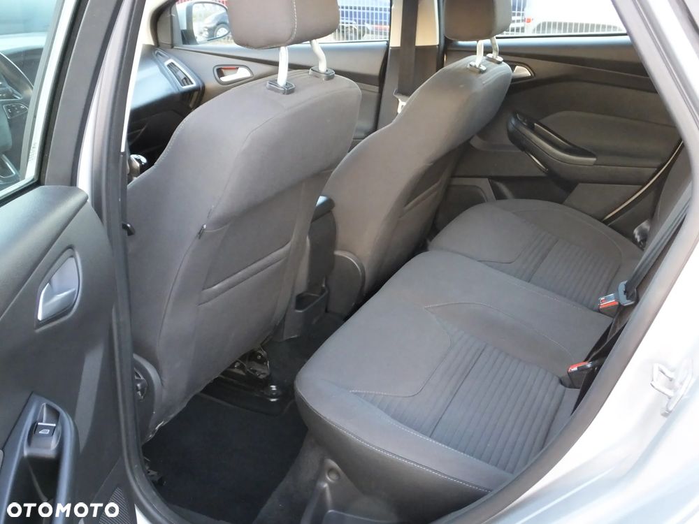 Ford Focus 1.5 TDCi DPF Start-Stopp-System Titanium - 26