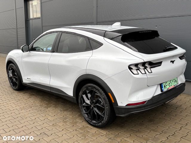 Ford Mustang Mach-E - 4