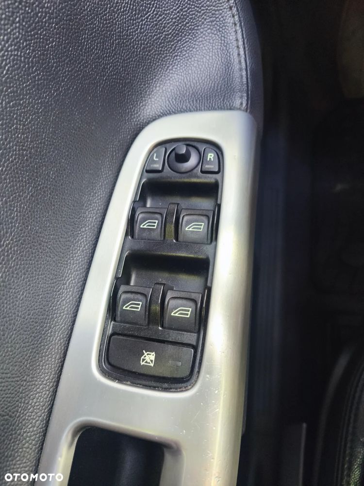 Volvo V50 1.6D - 24