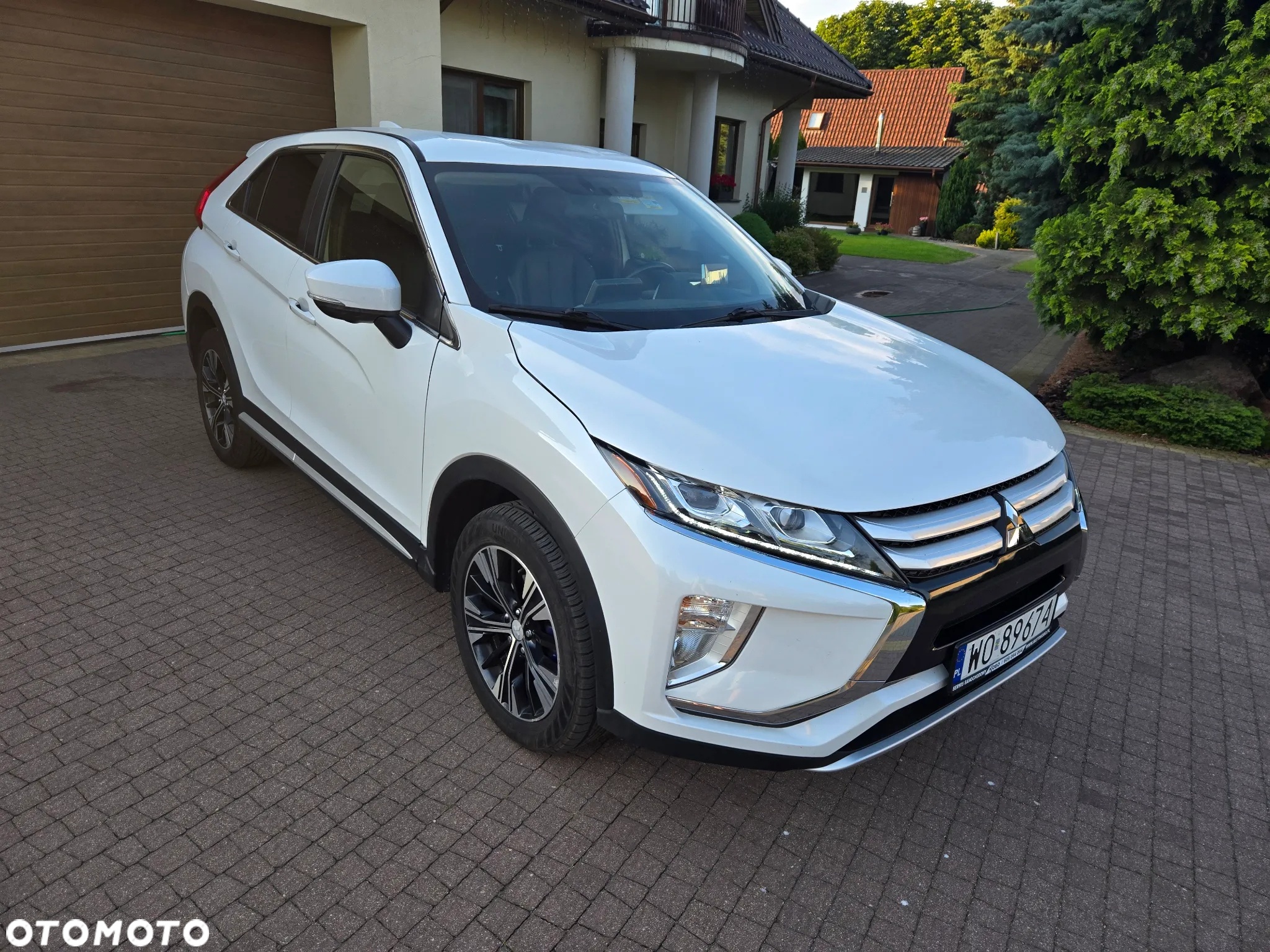 Mitsubishi Eclipse Cross 1.5 T GPF Intense Pro CVT 4WD - 4