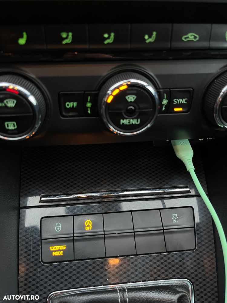 Skoda Octavia 2.0 TDI RS - 20