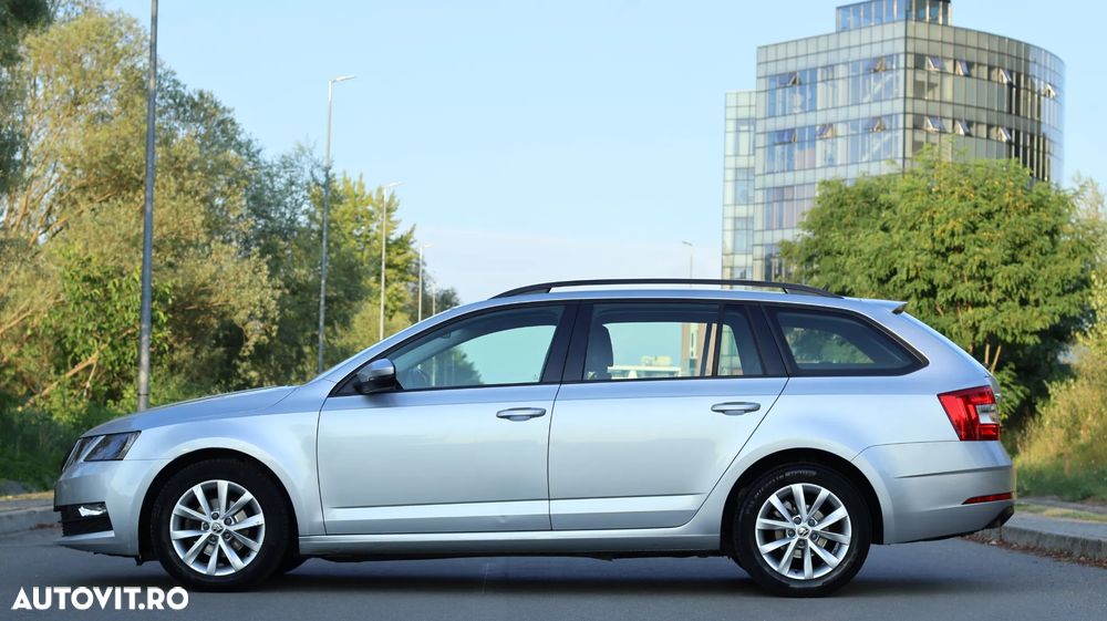 Skoda Octavia - 30