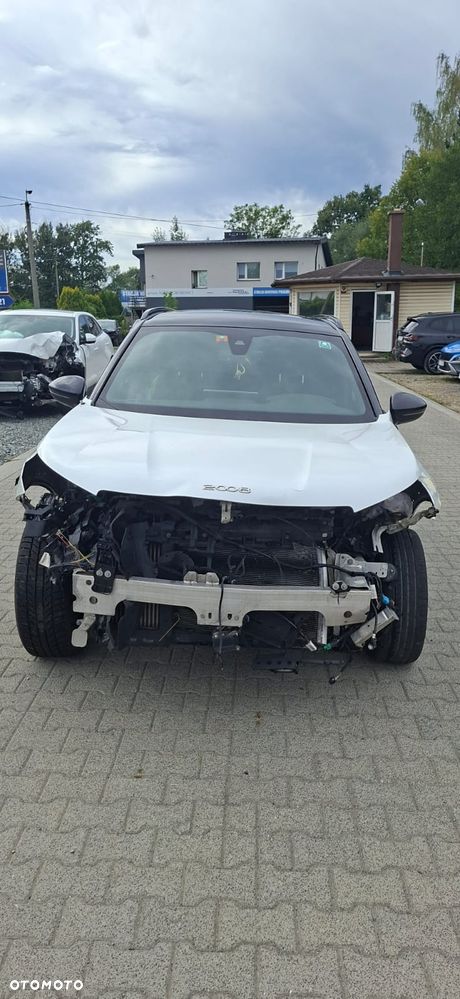 Peugeot 2008 1.2 PureTech GT Line S&S EAT8 - 8