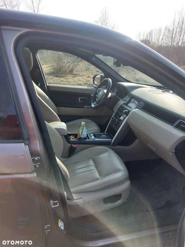 Land Rover Discovery Sport TD4 HSE Luxury - 8