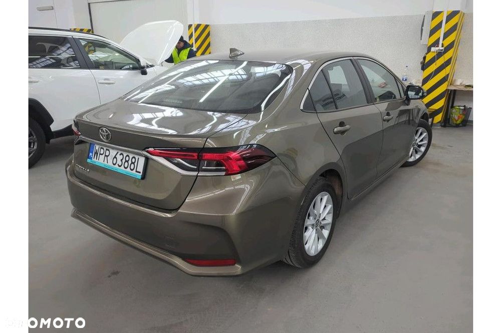 Toyota Corolla - 3