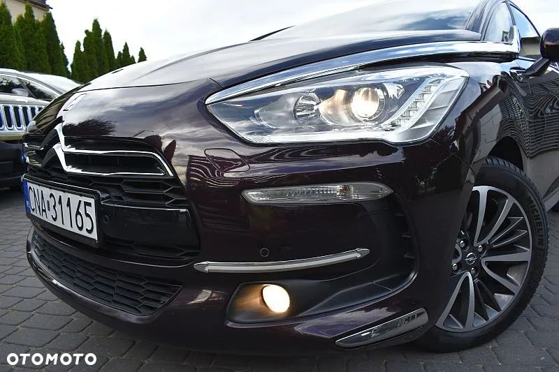 Citroën DS5 e-HDi 115 EGS6 SoChic - 31