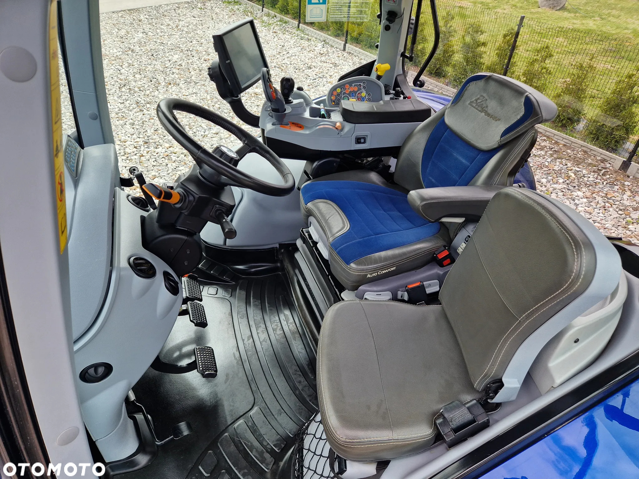 New Holland T7.225 AUTOCOMMAND BLUE POWER - 7