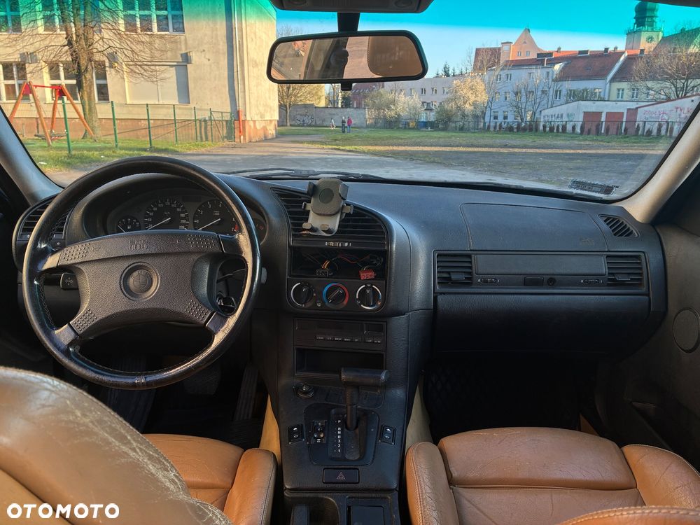 BMW Seria 3 - 11
