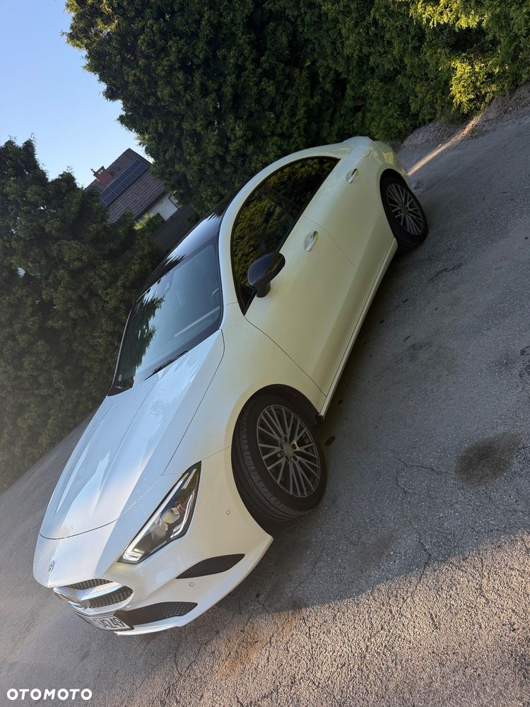 Mercedes-Benz CLA 200 Edition 1 7G-DCT - 3