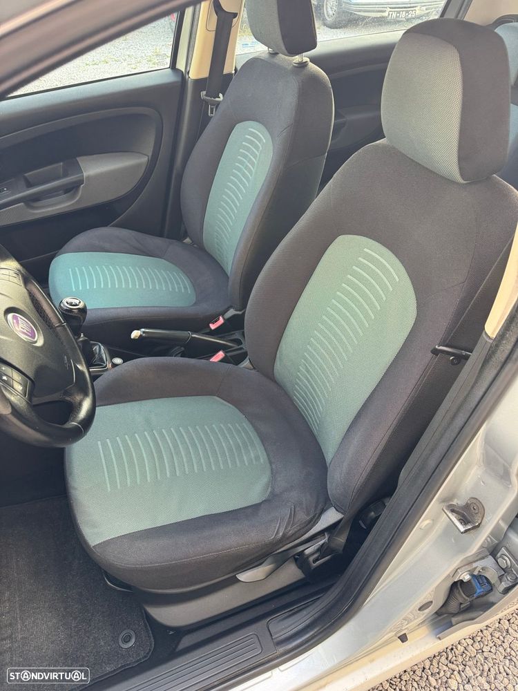 Fiat Grande Punto 1.3 M-Jet Dynamic - 12