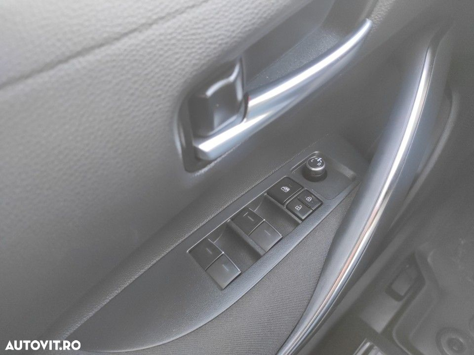 Toyota Corolla - 12