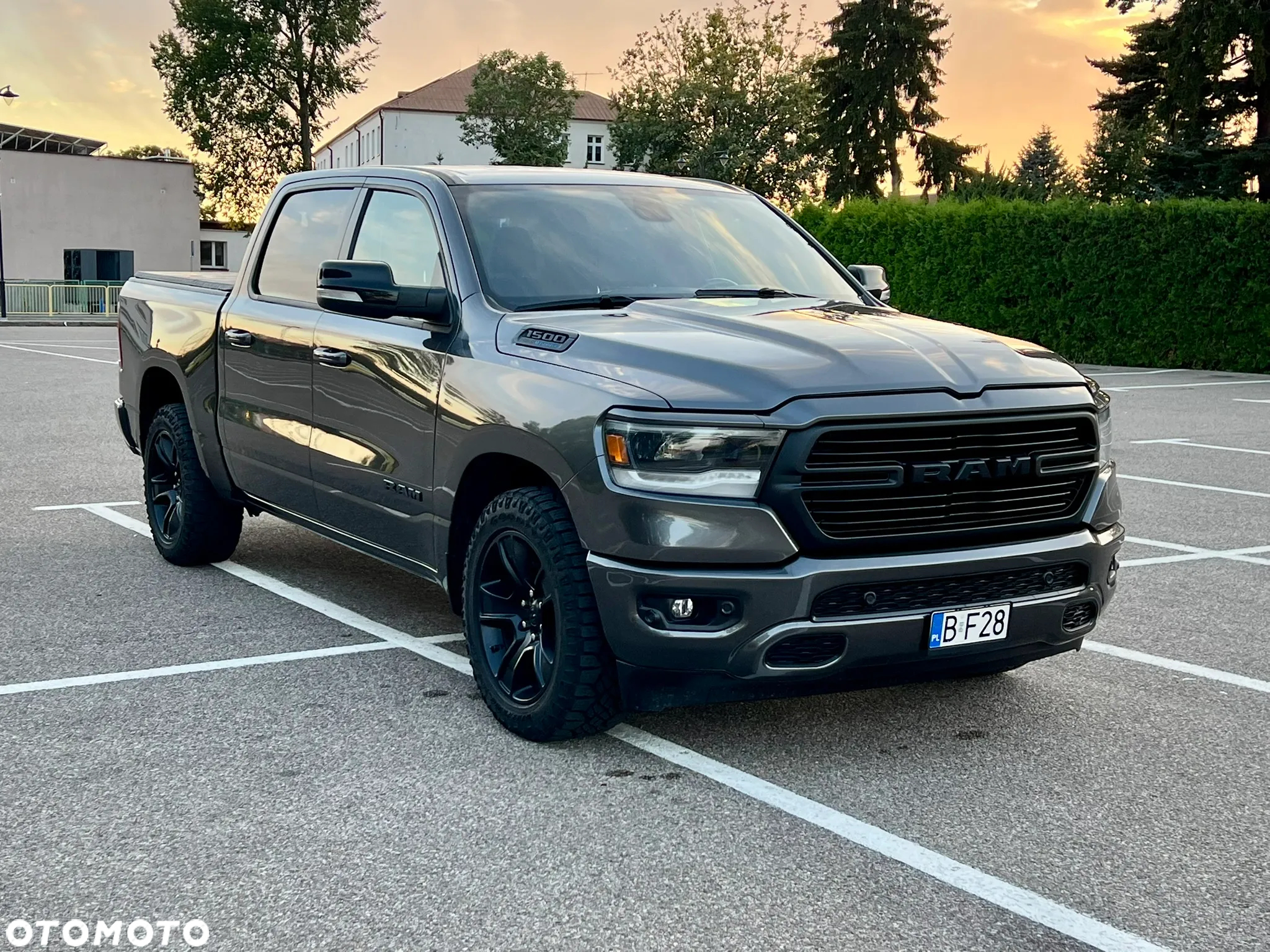 RAM 1500 5.7 Crew Cab Bighorn - 8