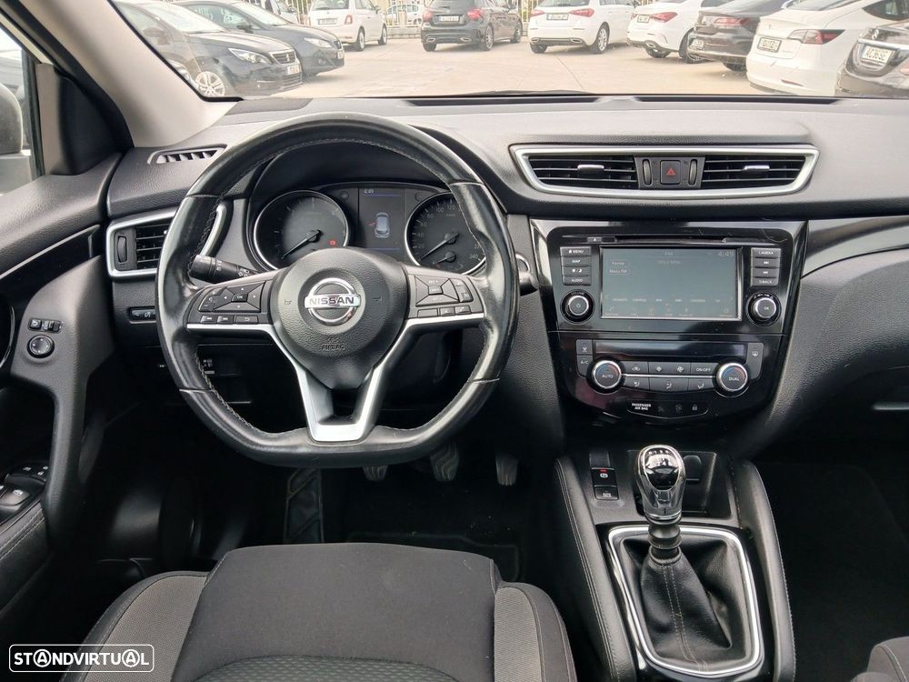 Nissan Qashqai 1.5 dCi N-Connecta - 18